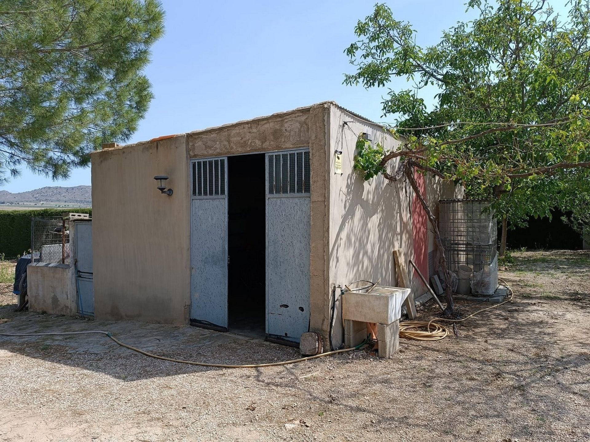 Resale - 4 Bedroom 1 Bathroom Villa in Yecla - - Murcia Resale - 4 Bedroom 1 Bathroom Villa in Yecla - - Murcia