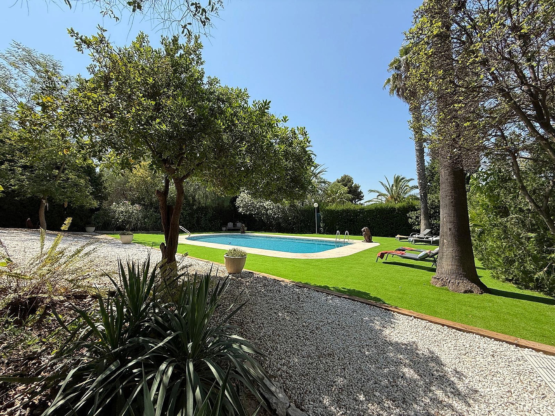 Resale - 4 Bedroom 3 Bathroom Villa in Petrer - - Alicante Resale - 4 Bedroom 3 Bathroom Villa in Petrer - - Alicante