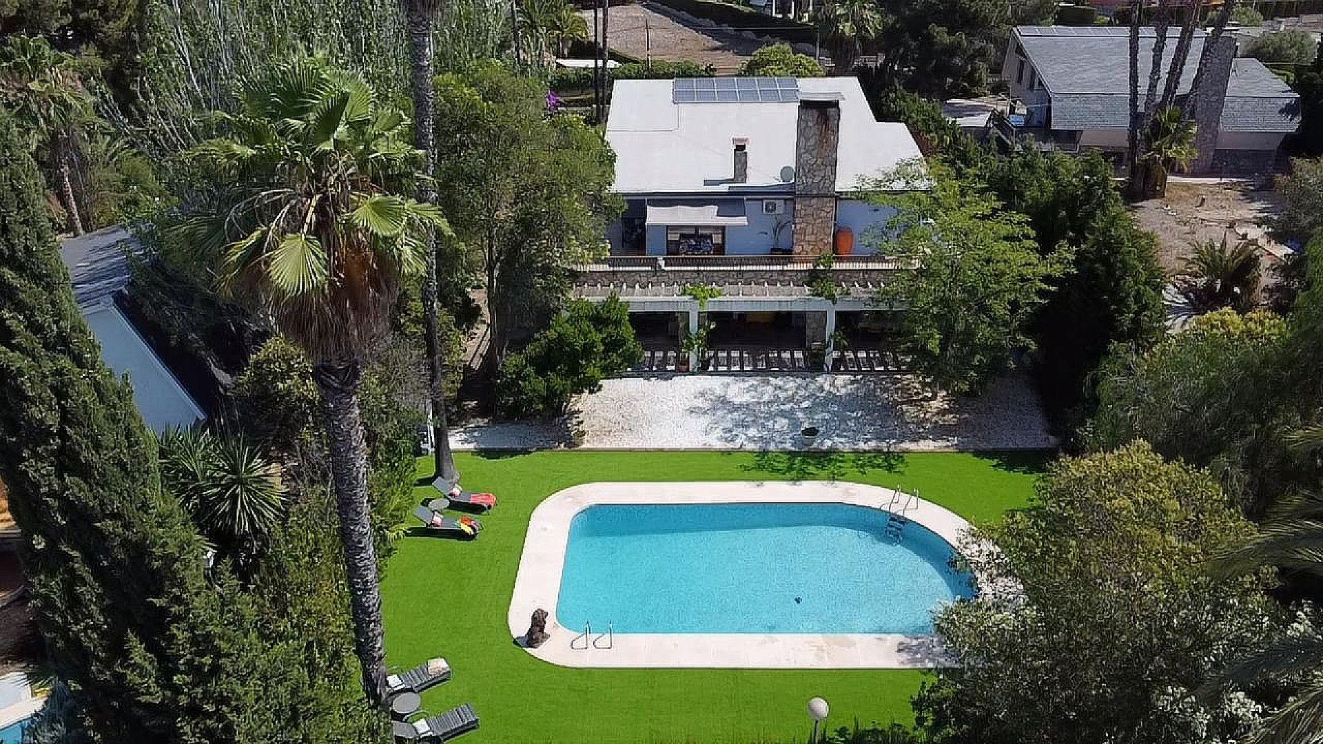 Resale - 4 Bedroom 3 Bathroom Villa in Petrer - - Alicante Resale - 4 Bedroom 3 Bathroom Villa in Petrer - - Alicante