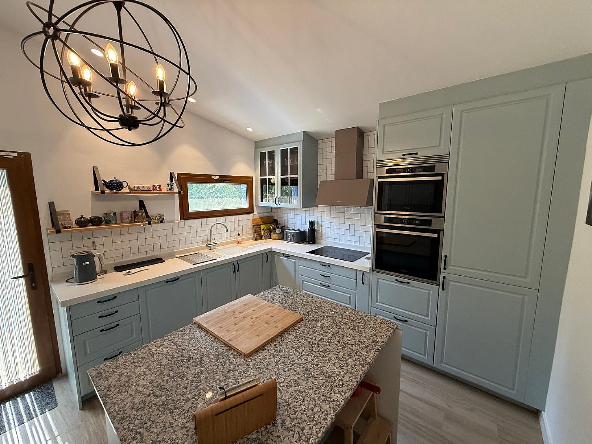 Resale - 4 Bedroom 3 Bathroom Villa in Petrer - - Alicante Resale - 4 Bedroom 3 Bathroom Villa in Petrer - - Alicante
