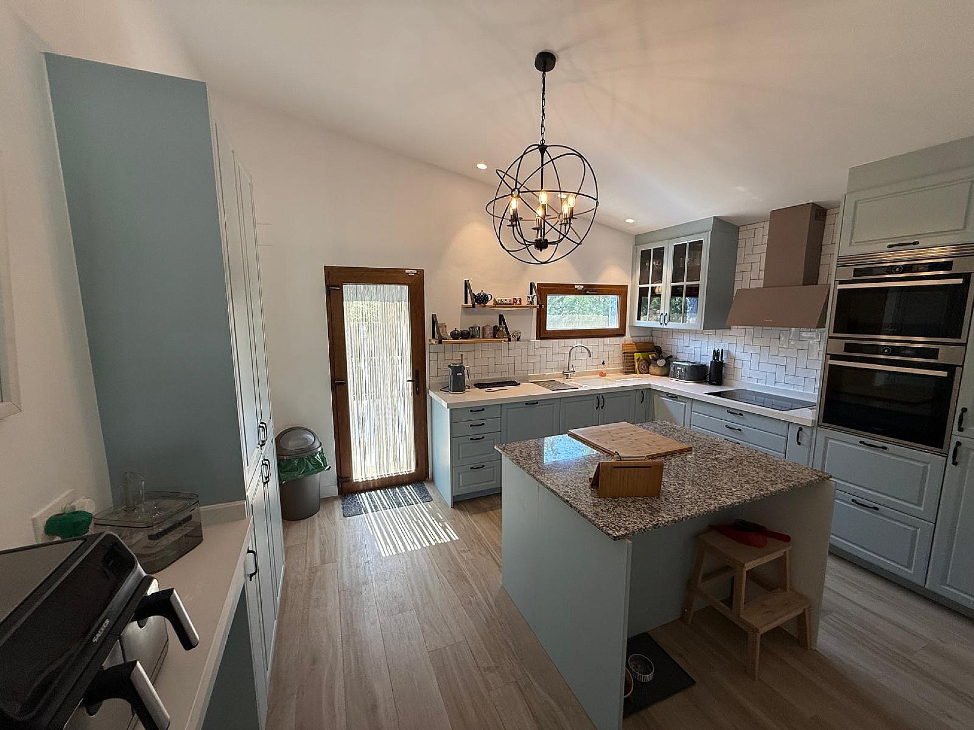 Resale - 4 Bedroom 3 Bathroom Villa in Petrer - - Alicante Resale - 4 Bedroom 3 Bathroom Villa in Petrer - - Alicante