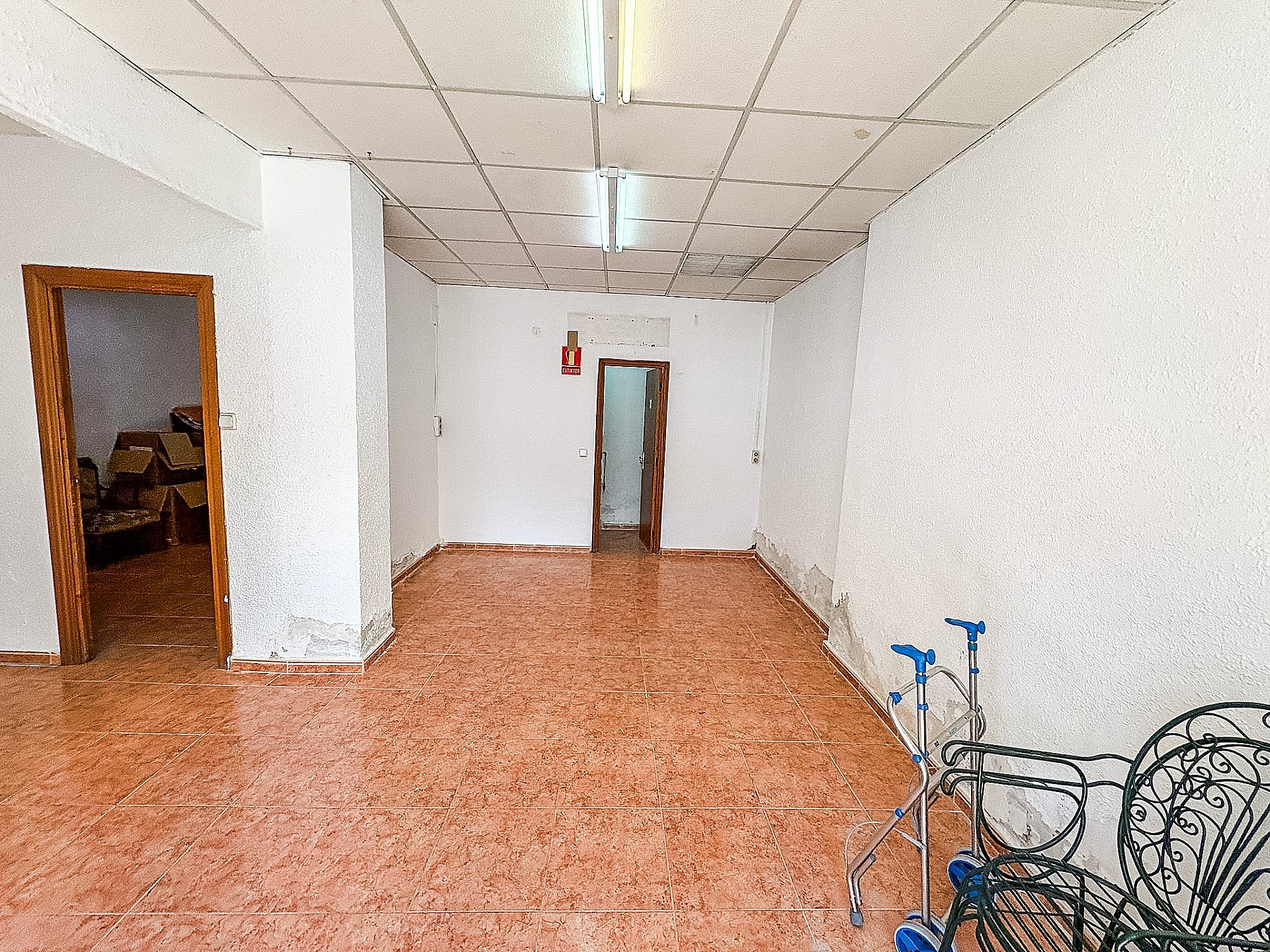 Resale - 4 Bedroom 2 Bathroom Townhouse in Elda - - Alicante Resale - 4 Bedroom 2 Bathroom Townhouse in Elda - - Alicante