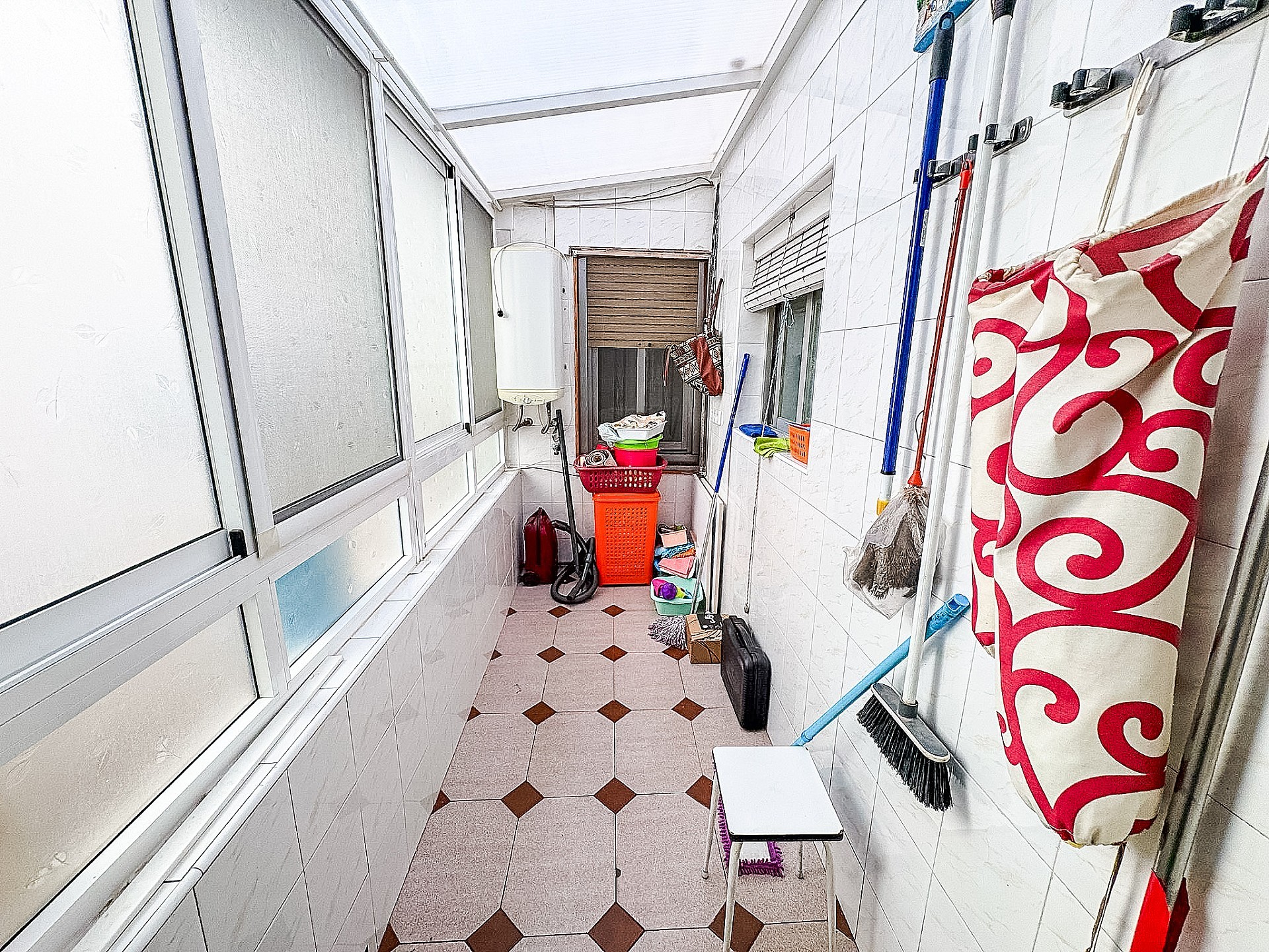 Resale - 4 Bedroom 2 Bathroom Townhouse in Elda - - Alicante Resale - 4 Bedroom 2 Bathroom Townhouse in Elda - - Alicante