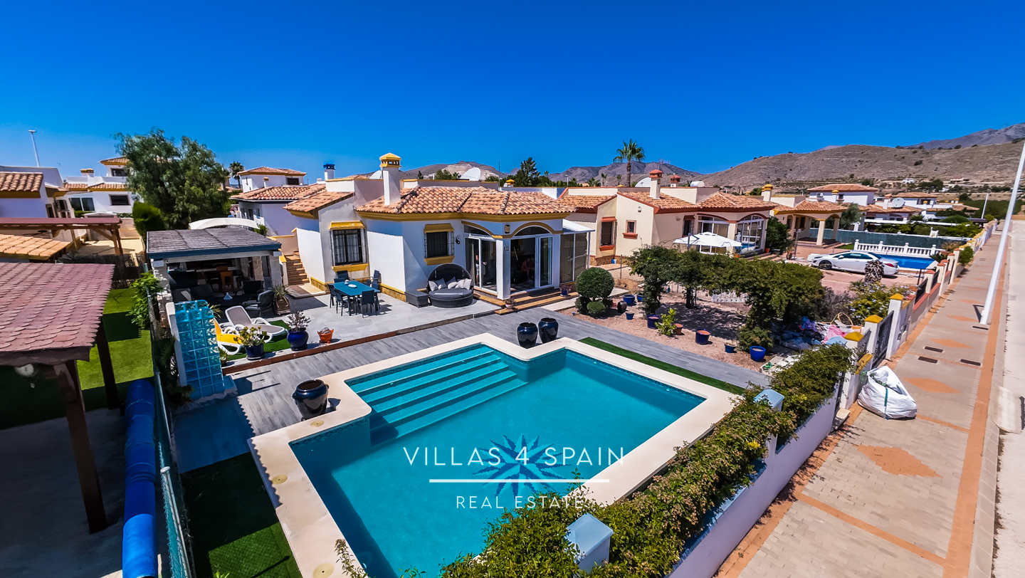 Resale - 2 Bed 2 Bath Renovated Villa with Private pool and parking in Hondon de los Frailes - av. de Alicante - Alicante Resale - 2 Bed 2 Bath Renovated Villa with Private pool and parking in Hondon de los Frailes - av. de Alicante - Alicante