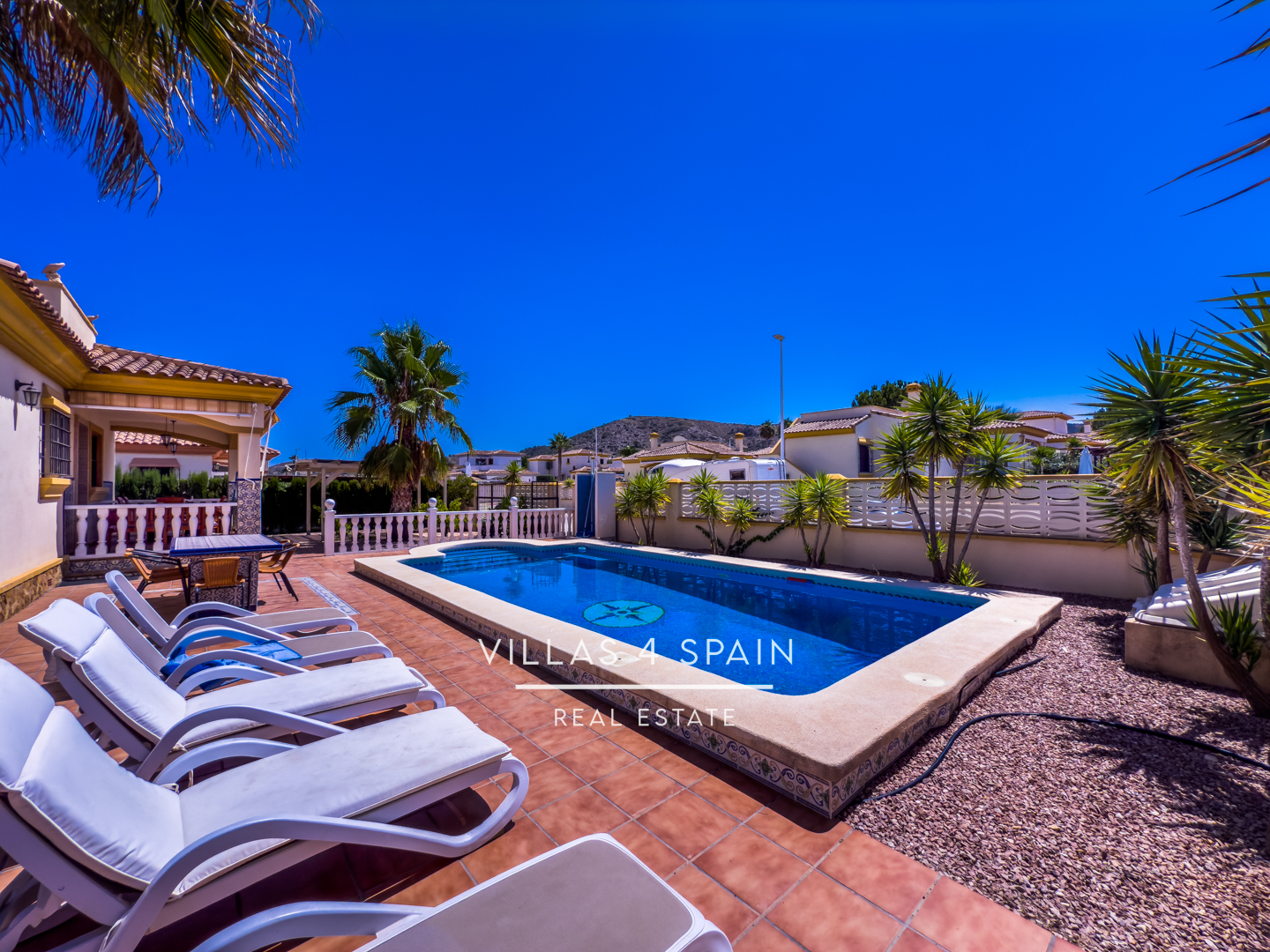 Resale - 3 Bed 2 Bath Villa with Private Pool and Parking in Hondon de los Frailes - Av. de Alicante - Alicante Resale - 3 Bed 2 Bath Villa with Private Pool and Parking in Hondon de los Frailes - Av. de Alicante - Alicante
