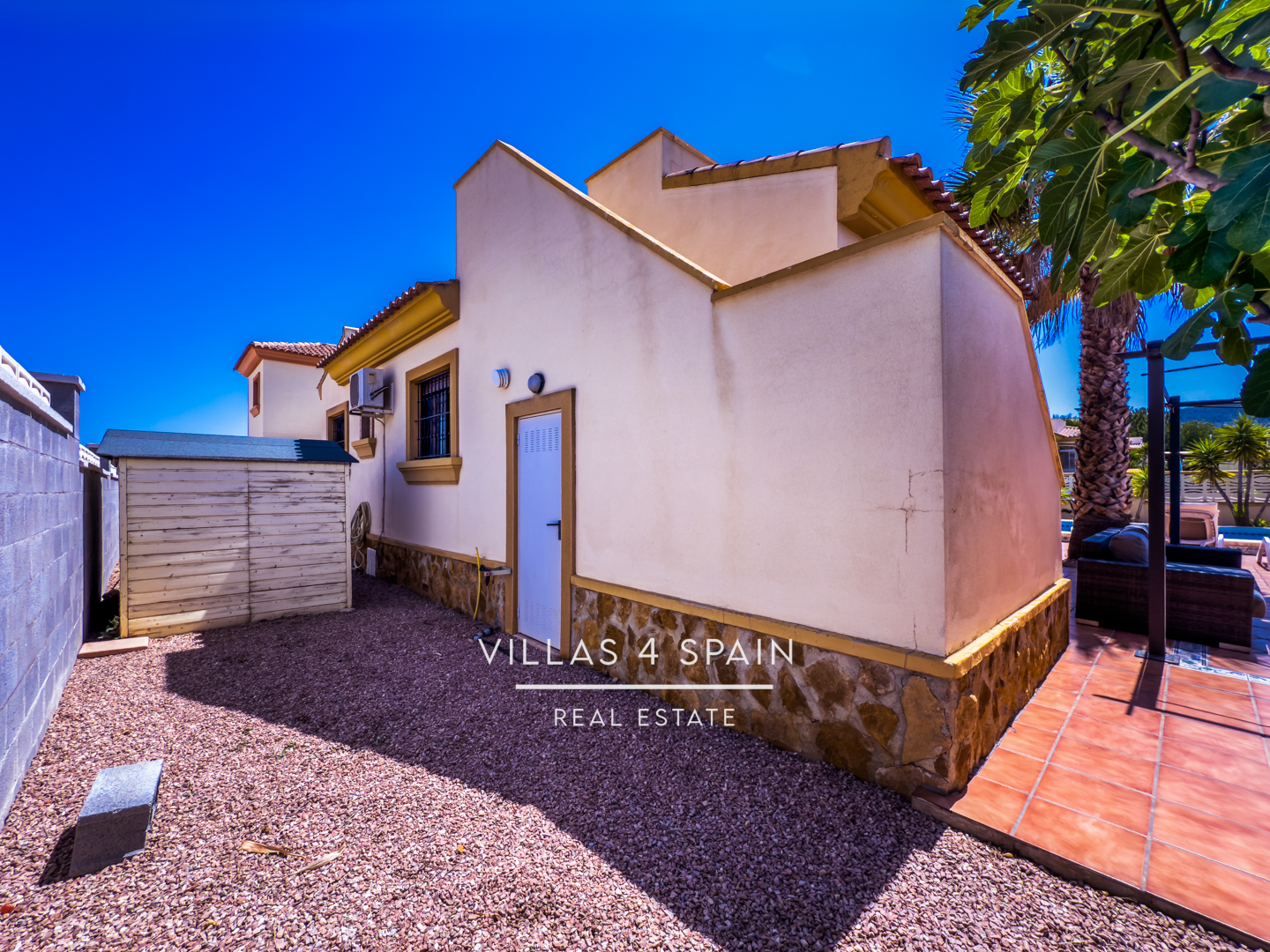 Resale - 3 Bed 2 Bath Villa with Private Pool and Parking in Hondon de los Frailes - Av. de Alicante - Alicante Resale - 3 Bed 2 Bath Villa with Private Pool and Parking in Hondon de los Frailes - Av. de Alicante - Alicante