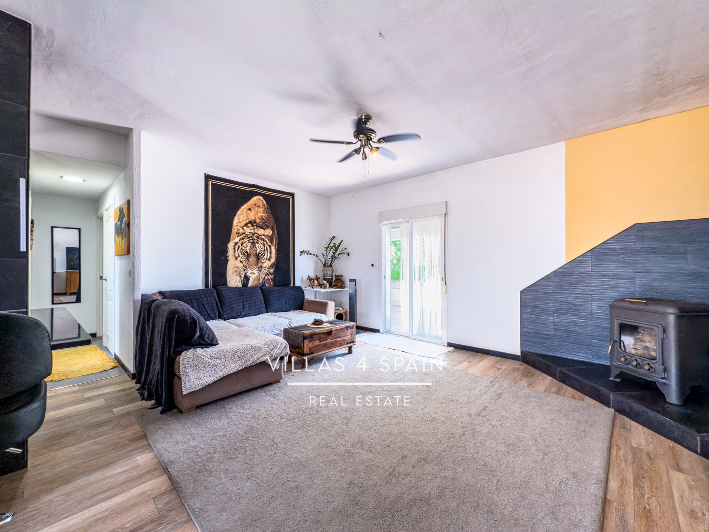Resale - 2 Bed 2 Bath Country Villa with 16.550m2 plot in Sax - calle garcilaso - Alicante Resale - 2 Bed 2 Bath Country Villa with 16.550m2 plot in Sax - calle garcilaso - Alicante