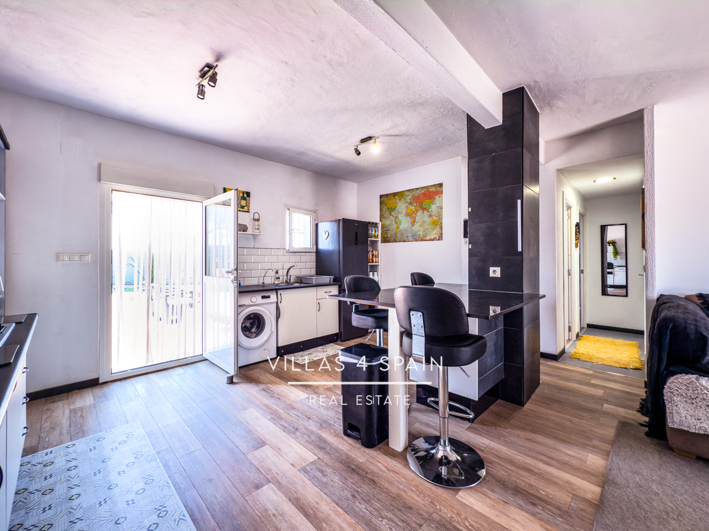 Resale - 2 Bed 2 Bath Country Villa with 16.550m2 plot in Sax - calle garcilaso - Alicante Resale - 2 Bed 2 Bath Country Villa with 16.550m2 plot in Sax - calle garcilaso - Alicante