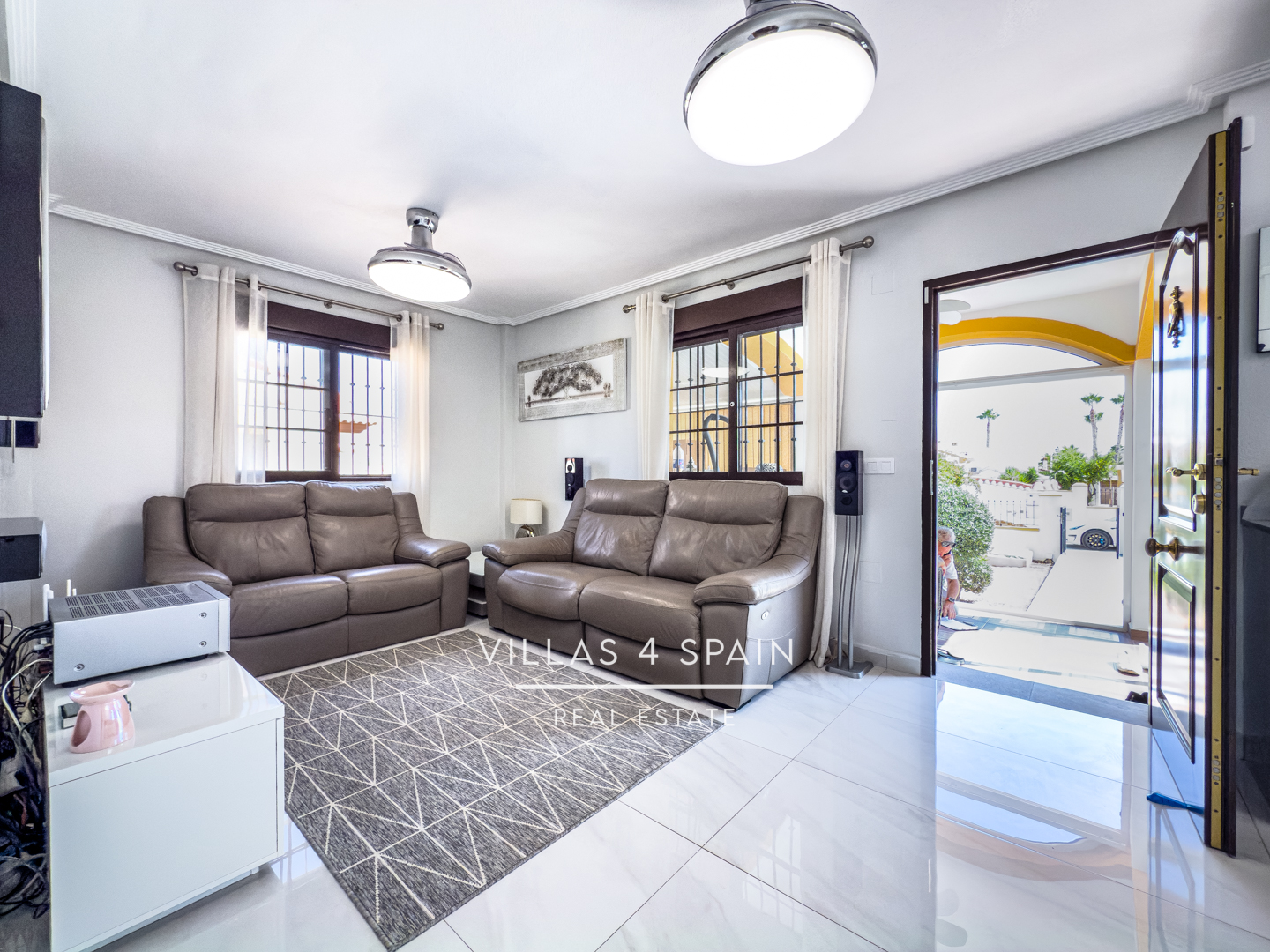Resale - 2 Bed 2 Bath Renovated Villa with Private pool and parking in Hondon de los Frailes - av. de Alicante - Alicante Resale - 2 Bed 2 Bath Renovated Villa with Private pool and parking in Hondon de los Frailes - av. de Alicante - Alicante
