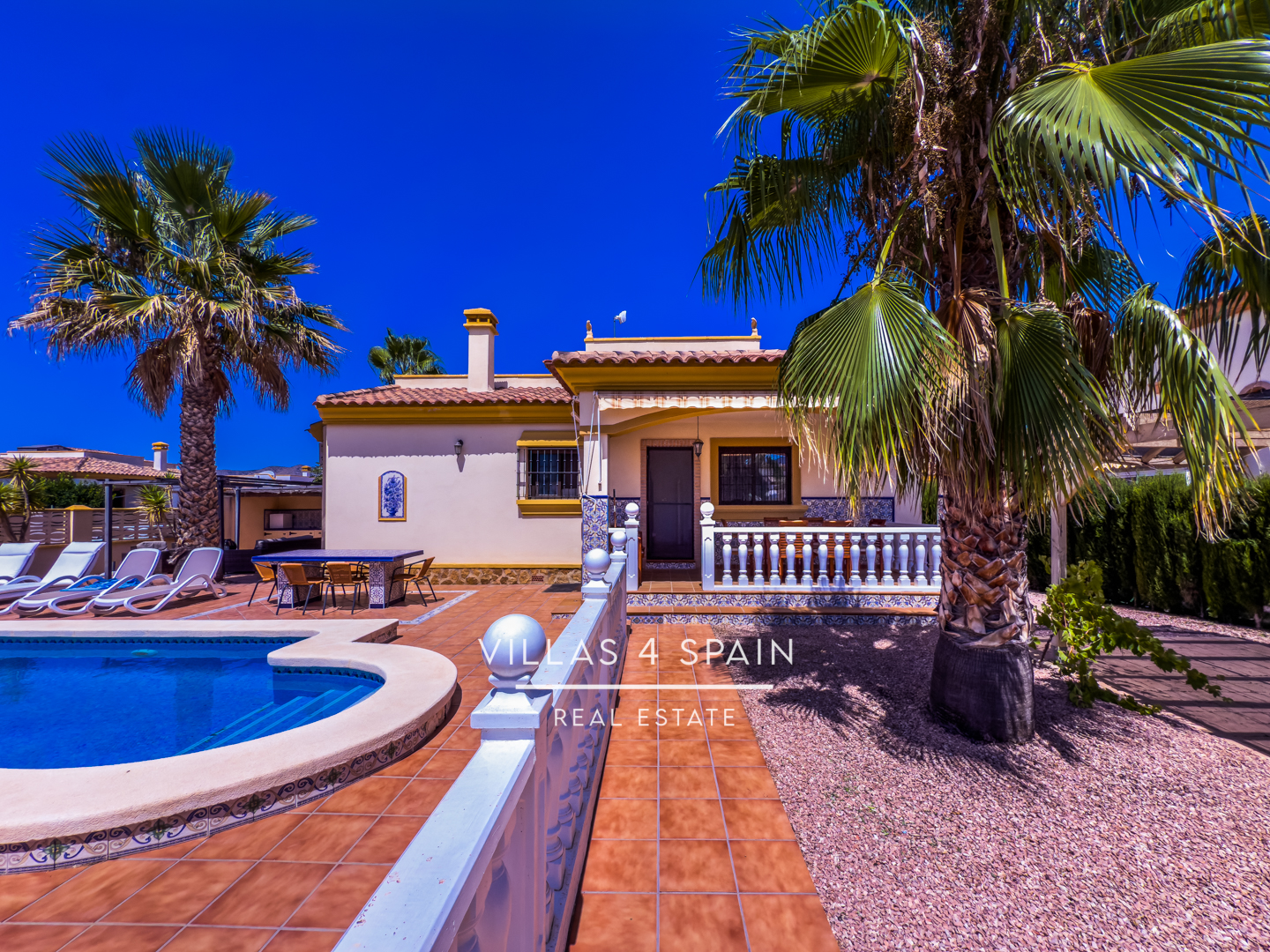 Resale - 3 Bed 2 Bath Villa with Private Pool and Parking in Hondon de los Frailes - Av. de Alicante - Alicante Resale - 3 Bed 2 Bath Villa with Private Pool and Parking in Hondon de los Frailes - Av. de Alicante - Alicante
