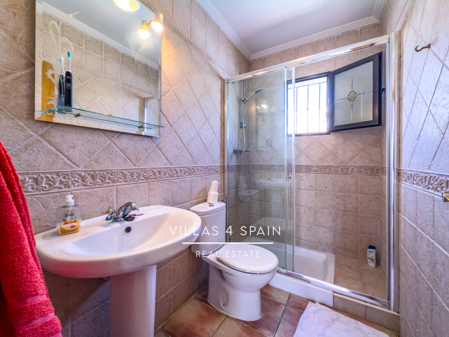 Resale - 3 Bed 2 Bath Villa with Private Pool and Parking in Hondon de los Frailes - Av. de Alicante - Alicante Resale - 3 Bed 2 Bath Villa with Private Pool and Parking in Hondon de los Frailes - Av. de Alicante - Alicante