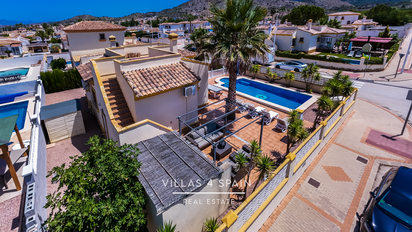 Resale - 3 Bed 2 Bath Villa with Private Pool and Parking in Hondon de los Frailes - Av. de Alicante - Alicante Resale - 3 Bed 2 Bath Villa with Private Pool and Parking in Hondon de los Frailes - Av. de Alicante - Alicante