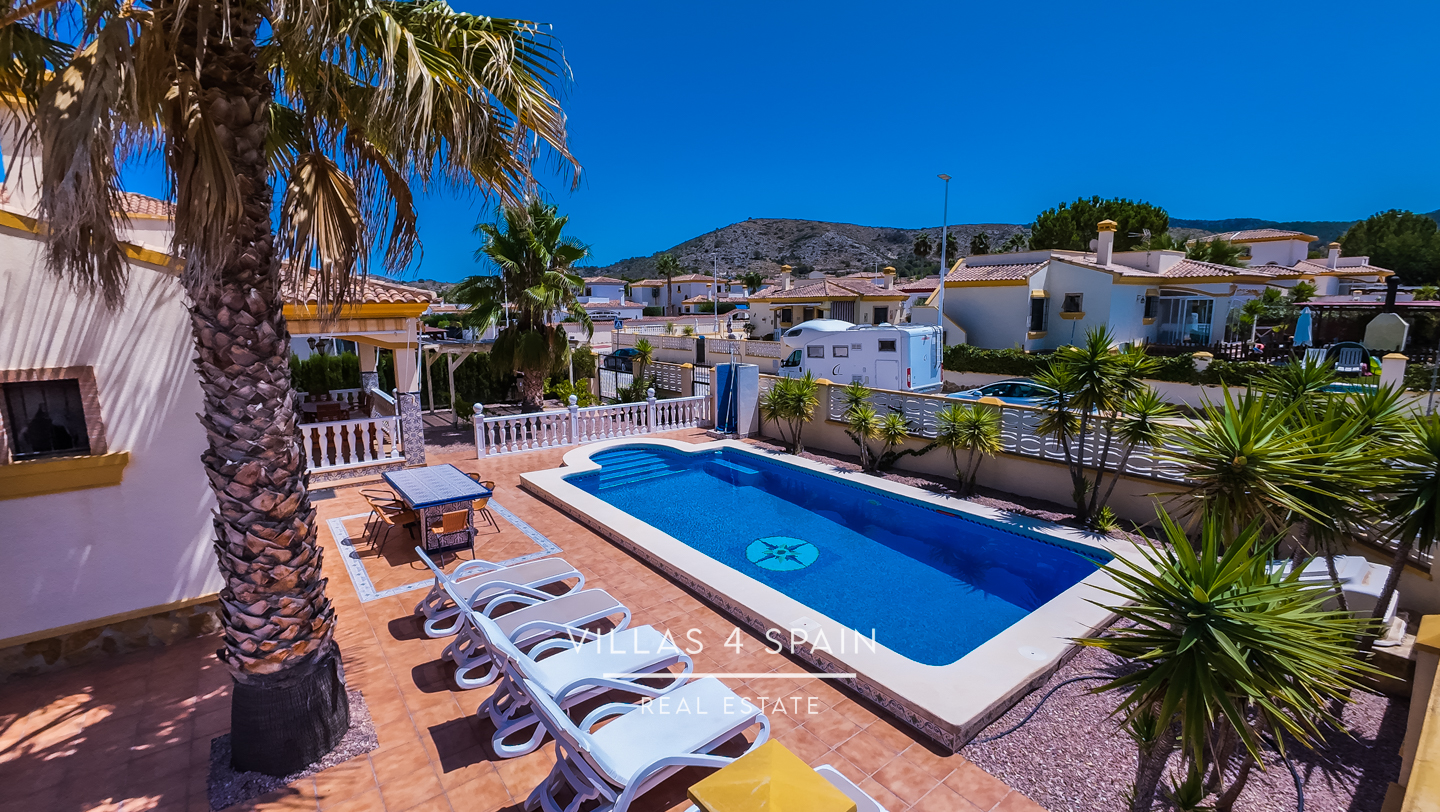Resale - 3 Bed 2 Bath Villa with Private Pool and Parking in Hondon de los Frailes - Av. de Alicante - Alicante Resale - 3 Bed 2 Bath Villa with Private Pool and Parking in Hondon de los Frailes - Av. de Alicante - Alicante