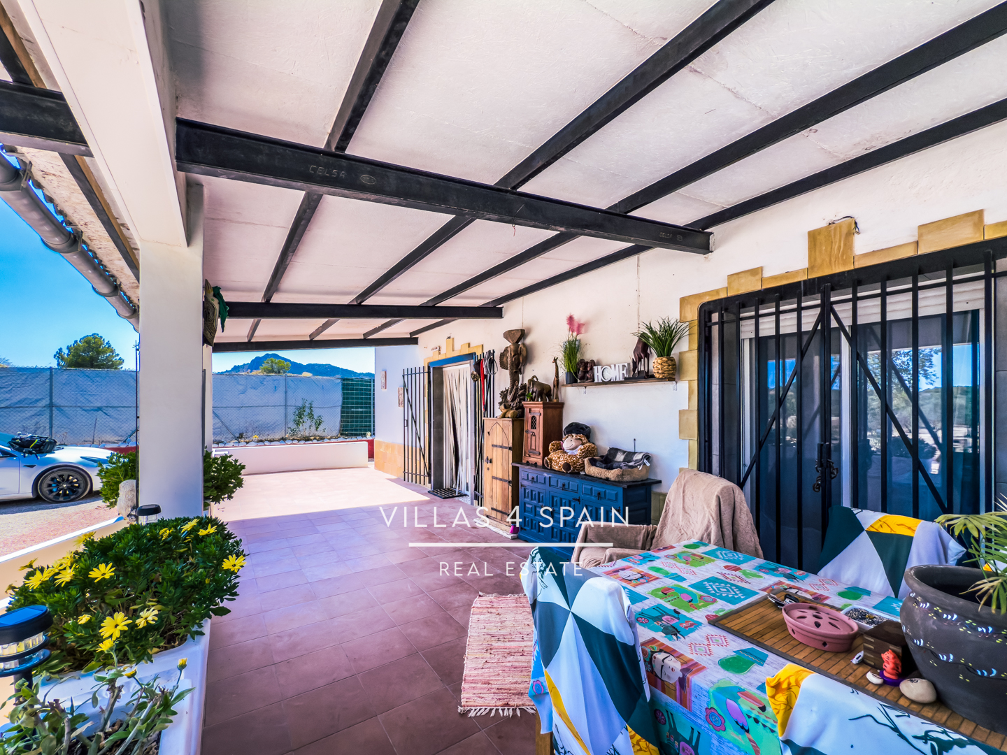 Resale - 2 Bed 2 Bath Country Villa with 16.550m2 plot in Sax - calle garcilaso - Alicante Resale - 2 Bed 2 Bath Country Villa with 16.550m2 plot in Sax - calle garcilaso - Alicante