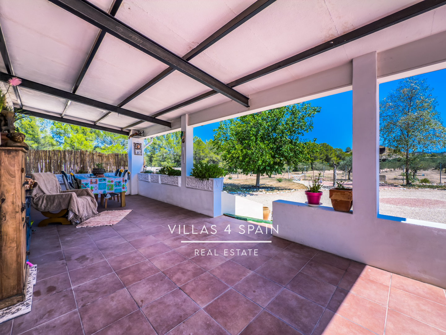 Resale - 2 Bed 2 Bath Country Villa with 16.550m2 plot in Sax - calle garcilaso - Alicante Resale - 2 Bed 2 Bath Country Villa with 16.550m2 plot in Sax - calle garcilaso - Alicante