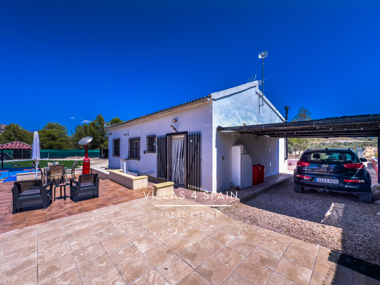Resale - 2 Bed 2 Bath Country Villa with 16.550m2 plot in Sax - calle garcilaso - Alicante Resale - 2 Bed 2 Bath Country Villa with 16.550m2 plot in Sax - calle garcilaso - Alicante
