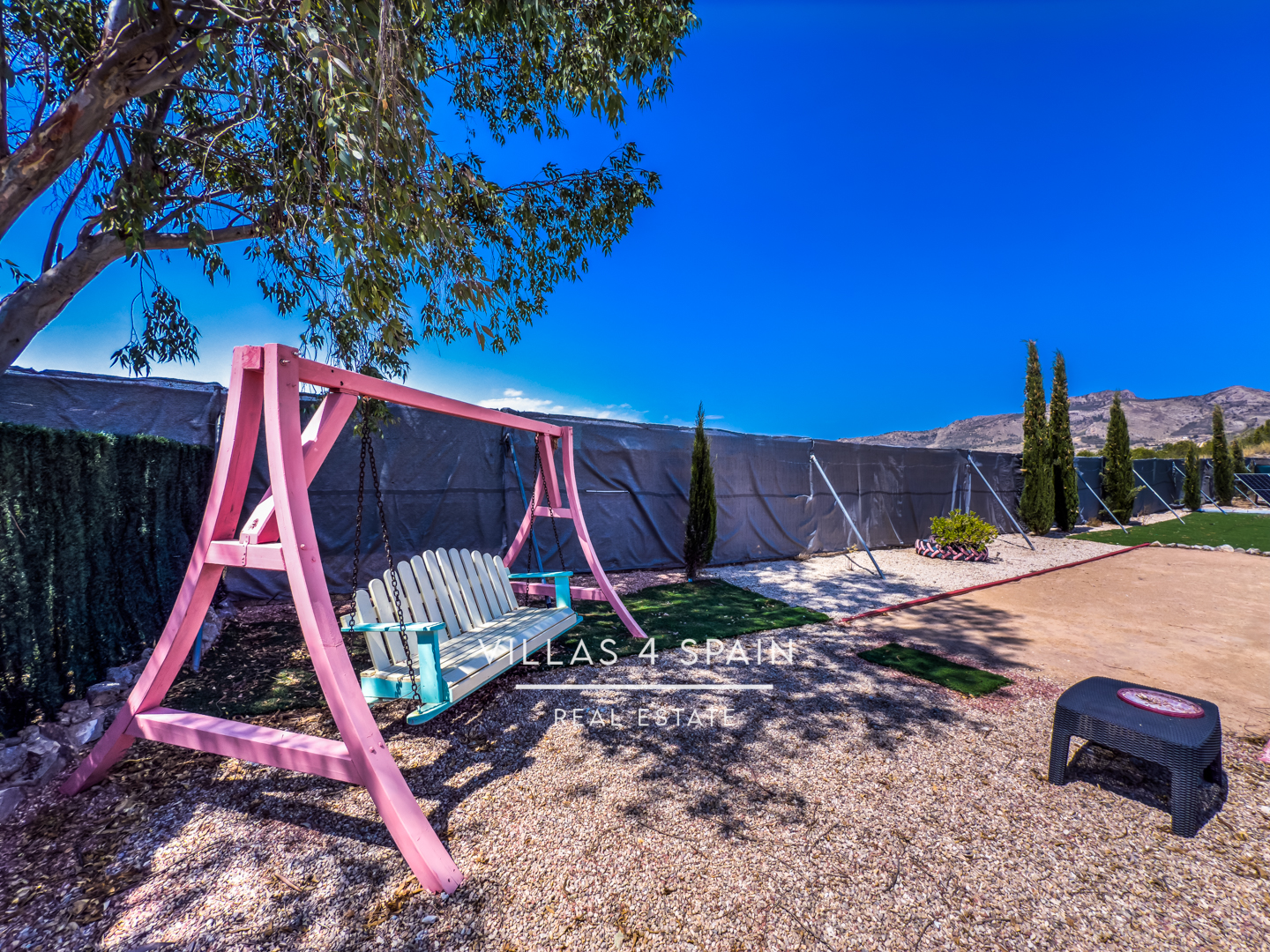 Resale - 2 Bed 2 Bath Country Villa with 16.550m2 plot in Sax - calle garcilaso - Alicante Resale - 2 Bed 2 Bath Country Villa with 16.550m2 plot in Sax - calle garcilaso - Alicante