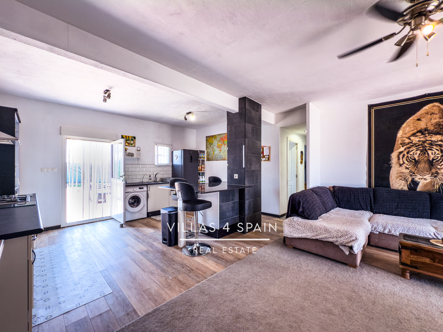 Resale - 2 Bed 2 Bath Country Villa with 16.550m2 plot in Sax - calle garcilaso - Alicante Resale - 2 Bed 2 Bath Country Villa with 16.550m2 plot in Sax - calle garcilaso - Alicante