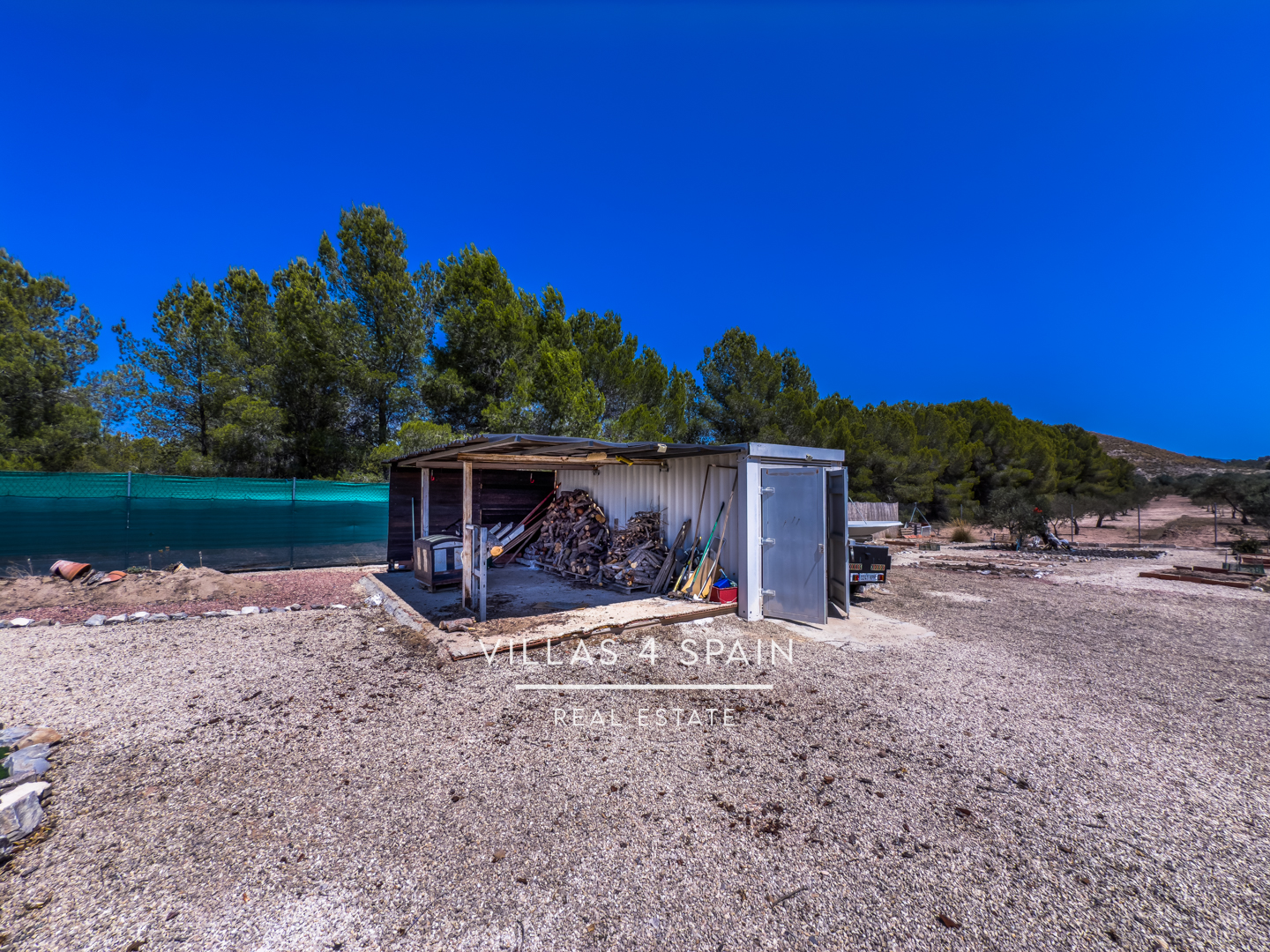 Resale - 2 Bed 2 Bath Country Villa with 16.550m2 plot in Sax - calle garcilaso - Alicante Resale - 2 Bed 2 Bath Country Villa with 16.550m2 plot in Sax - calle garcilaso - Alicante