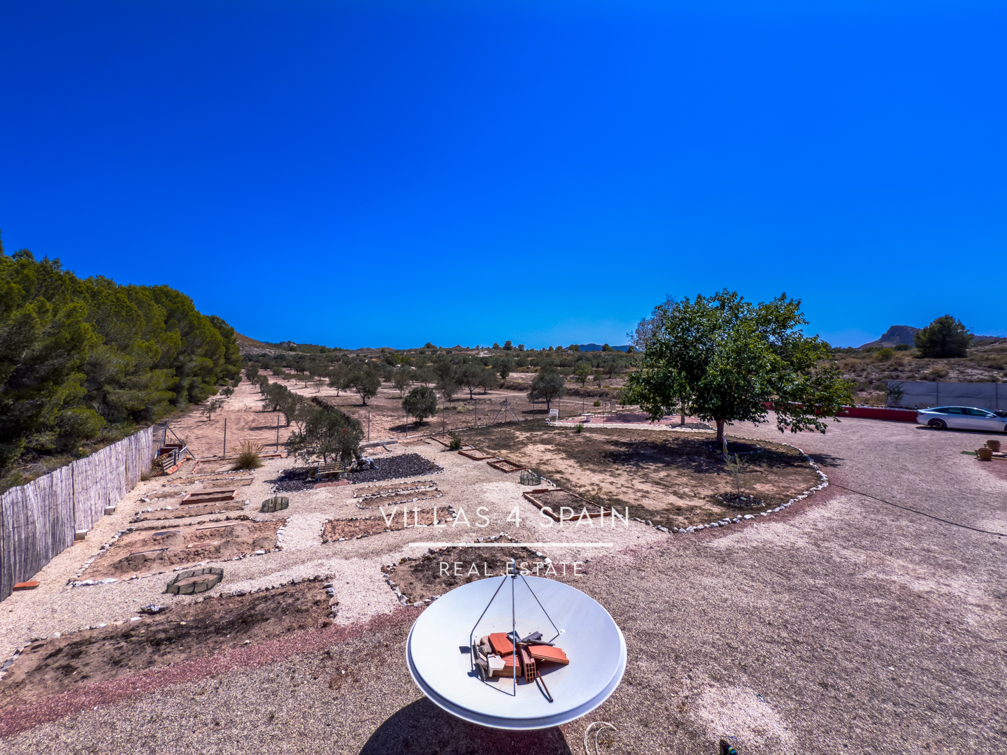 Resale - 2 Bed 2 Bath Country Villa with 16.550m2 plot in Sax - calle garcilaso - Alicante Resale - 2 Bed 2 Bath Country Villa with 16.550m2 plot in Sax - calle garcilaso - Alicante