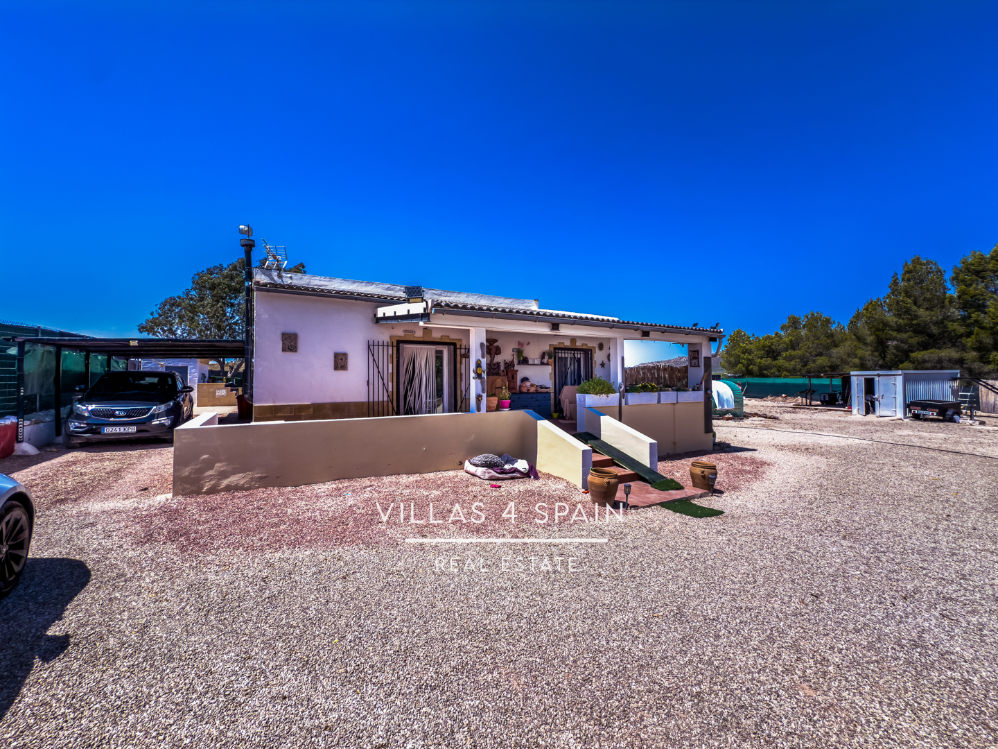 Resale - 2 Bed 2 Bath Country Villa with 16.550m2 plot in Sax - calle garcilaso - Alicante Resale - 2 Bed 2 Bath Country Villa with 16.550m2 plot in Sax - calle garcilaso - Alicante