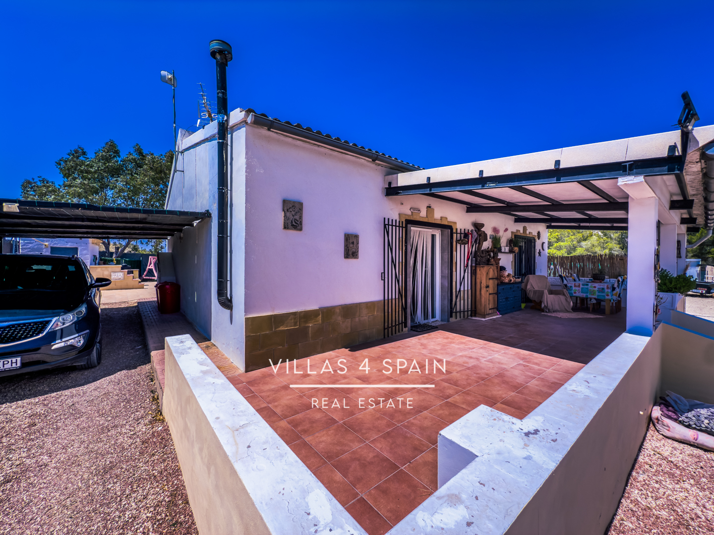 Resale - 2 Bed 2 Bath Country Villa with 16.550m2 plot in Sax - calle garcilaso - Alicante Resale - 2 Bed 2 Bath Country Villa with 16.550m2 plot in Sax - calle garcilaso - Alicante