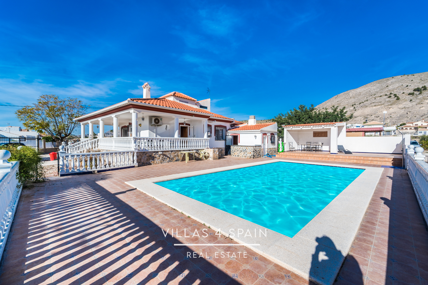 Resale - 3 Bed Villa with Private Pool and Large Plot - calle los banos - Murcia Resale - 3 Bed Villa with Private Pool and Large Plot - calle los banos - Murcia