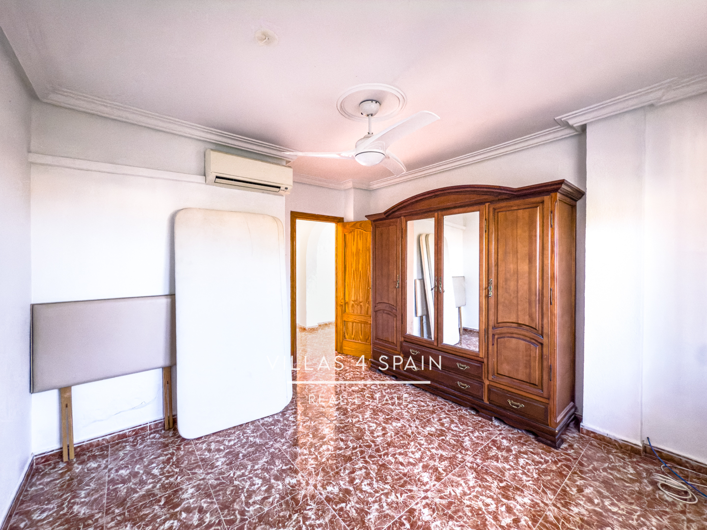Resale - 3 Bed Villa with Private Pool and Large Plot - calle los banos - Murcia Resale - 3 Bed Villa with Private Pool and Large Plot - calle los banos - Murcia