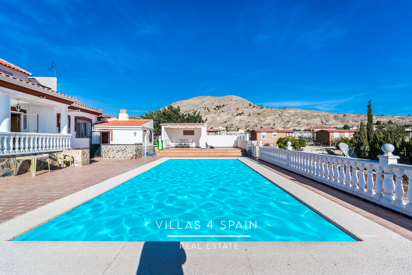 Resale - 3 Bed Villa with Private Pool and Large Plot - calle los banos - Murcia Resale - 3 Bed Villa with Private Pool and Large Plot - calle los banos - Murcia