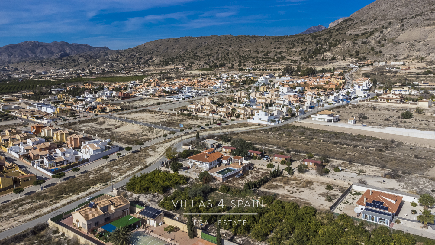 Resale - 3 Bed Villa with Private Pool and Large Plot - calle los banos - Murcia Resale - 3 Bed Villa with Private Pool and Large Plot - calle los banos - Murcia