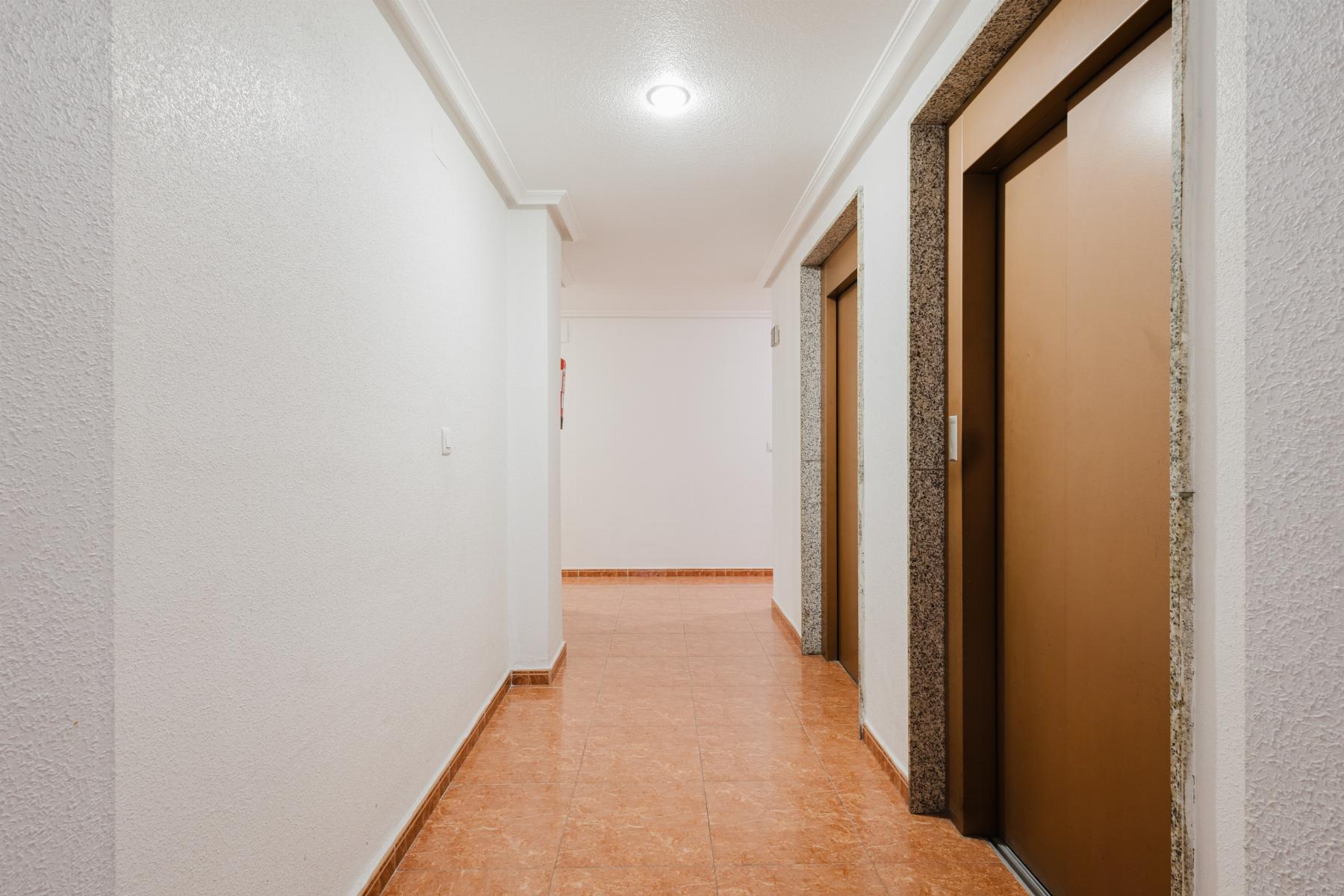 Resale - 2 Bedroom 1 Bathroom Apartamento in Torrevieja - centro - Alicante Resale - 2 Bedroom 1 Bathroom Apartamento in Torrevieja - centro - Alicante