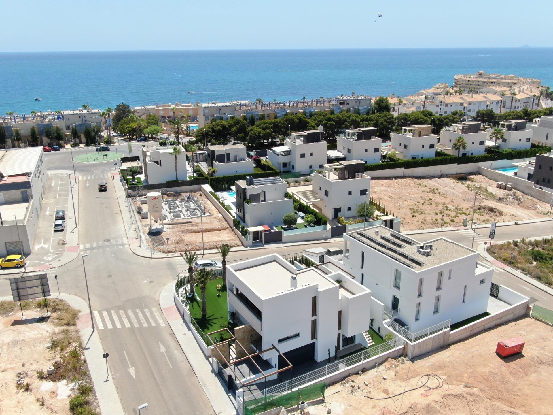 New Build - 4 Bedroom 4 Bathroom villa in Orihuela Costa - Campoamor - Alicante New Build - 4 Bedroom 4 Bathroom villa in Orihuela Costa - Campoamor - Alicante