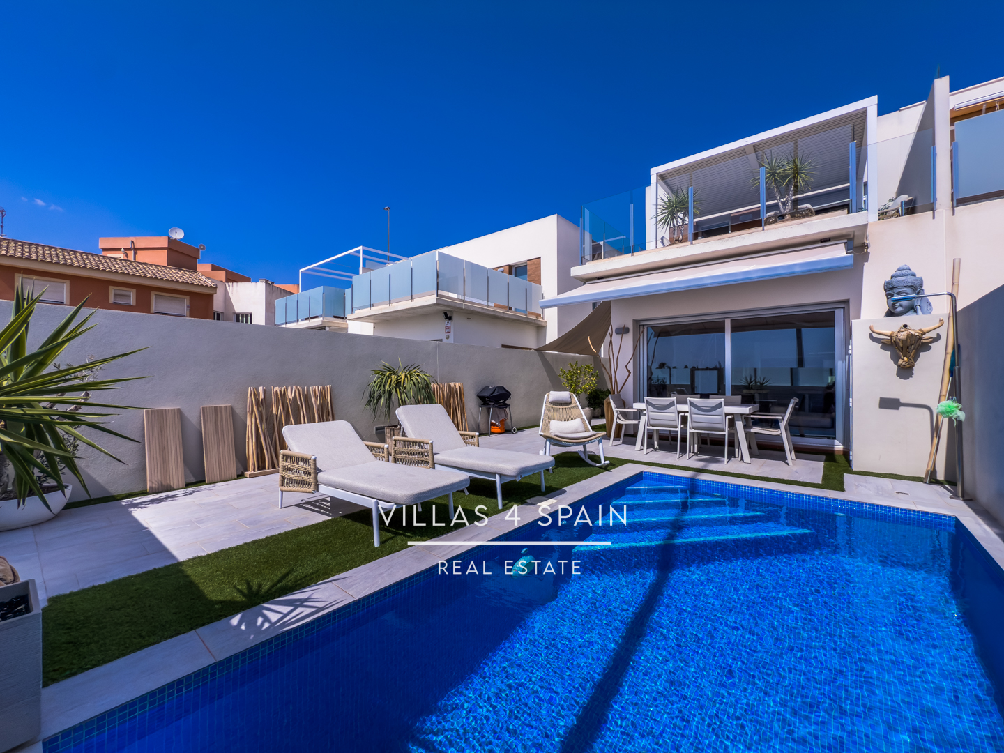 3 Bed 3 Bath Villa with private pool in Daya Vieja Alicante