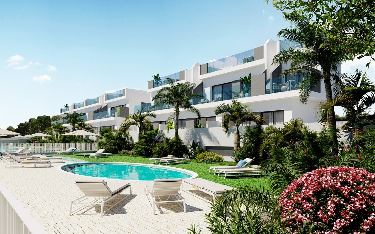 2 Bedroom 2 Bathroom Top Floor Bungalow in Torrevieja