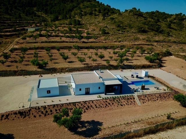 3 Bedroom 2 Bathroom villa in Jumilla
