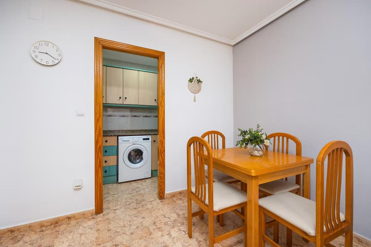 Sold - 2 Bedroom 1 Bathroom Apartamento in Torrevieja - centro - Alicante Sold - 2 Bedroom 1 Bathroom Apartamento in Torrevieja - centro - Alicante