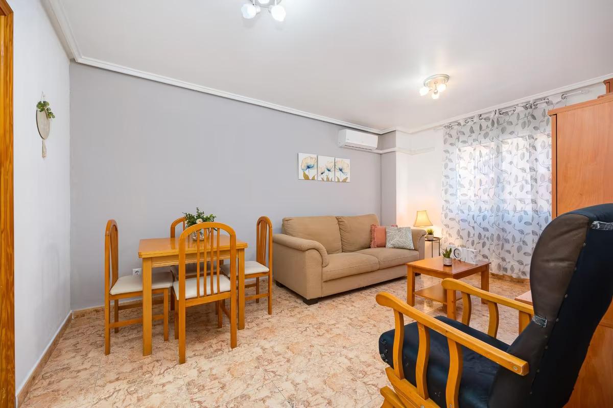 Sold - 2 Bedroom 1 Bathroom Apartamento in Torrevieja - centro - Alicante Sold - 2 Bedroom 1 Bathroom Apartamento in Torrevieja - centro - Alicante