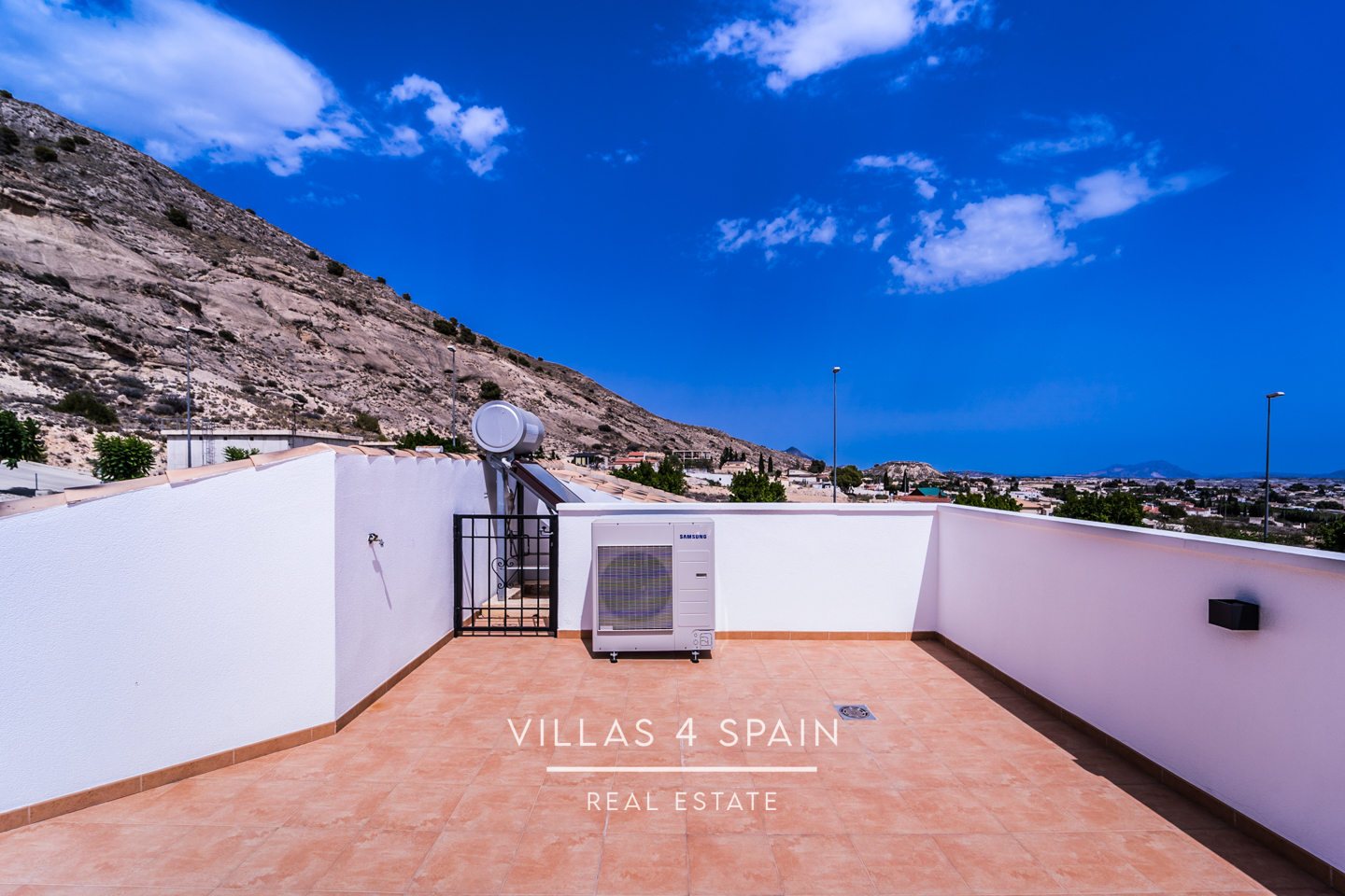 Resale - 3 Bedroom 2 Bathroom Villa with Private Pool and Parking - calle camino de san miguel - Murcia Resale - 3 Bedroom 2 Bathroom Villa with Private Pool and Parking - calle camino de san miguel - Murcia