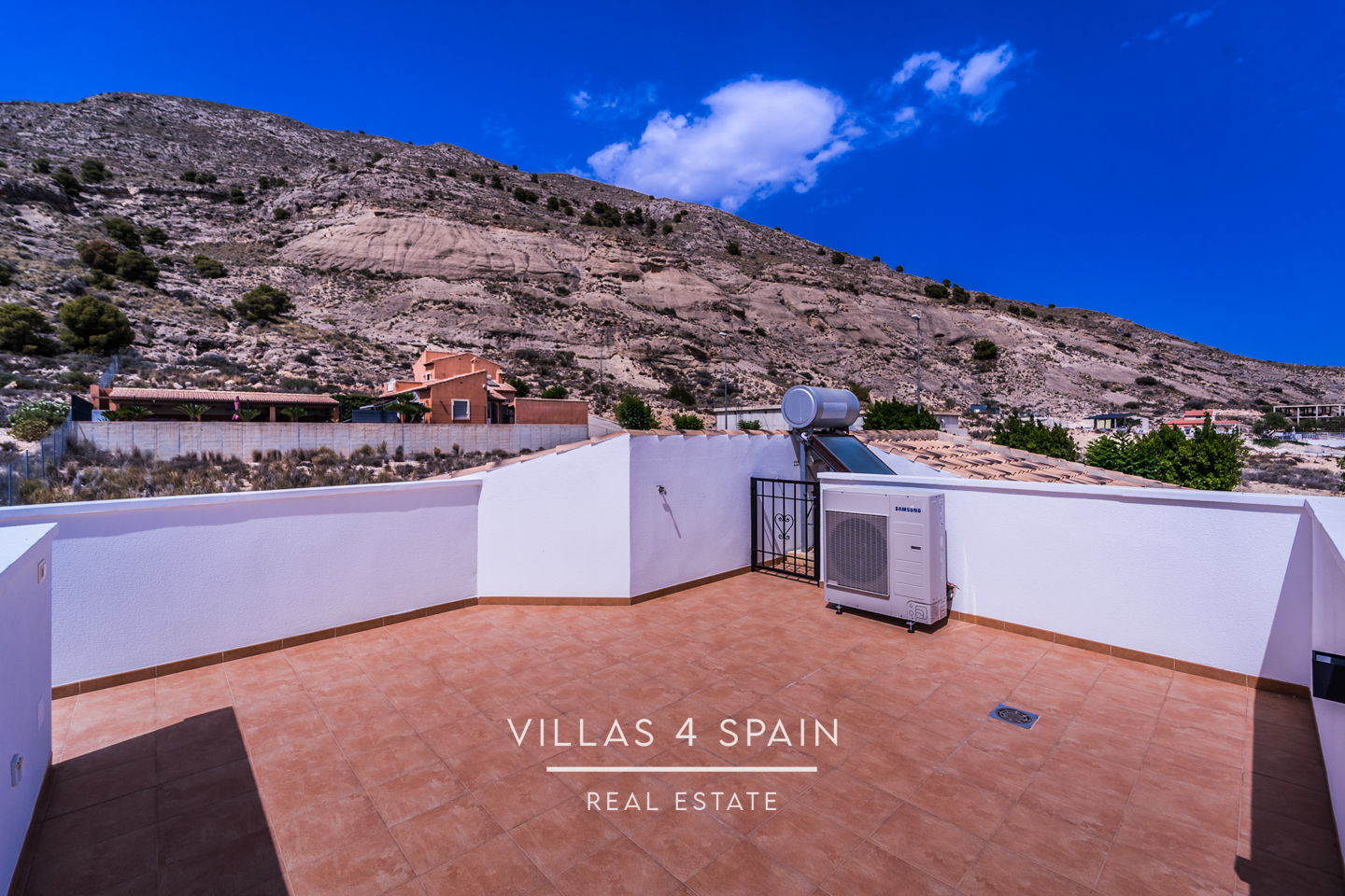 Resale - 3 Bedroom 2 Bathroom Villa with Private Pool and Parking - calle camino de san miguel - Murcia Resale - 3 Bedroom 2 Bathroom Villa with Private Pool and Parking - calle camino de san miguel - Murcia