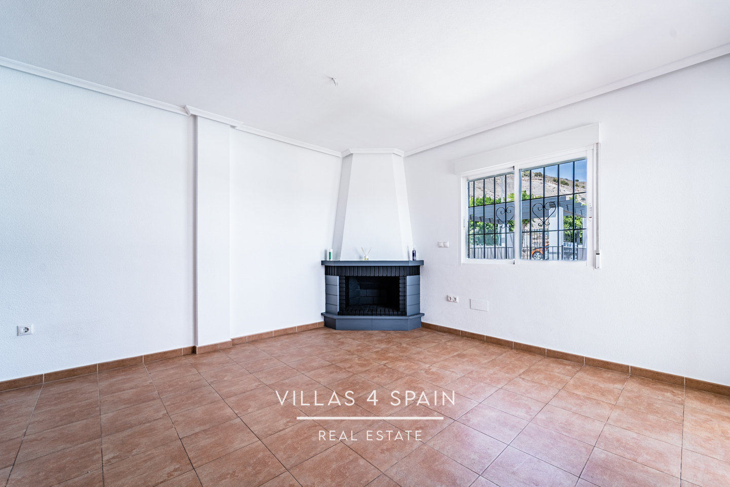Resale - 3 Bedroom 2 Bathroom Villa with Private Pool and Parking - calle camino de san miguel - Murcia Resale - 3 Bedroom 2 Bathroom Villa with Private Pool and Parking - calle camino de san miguel - Murcia