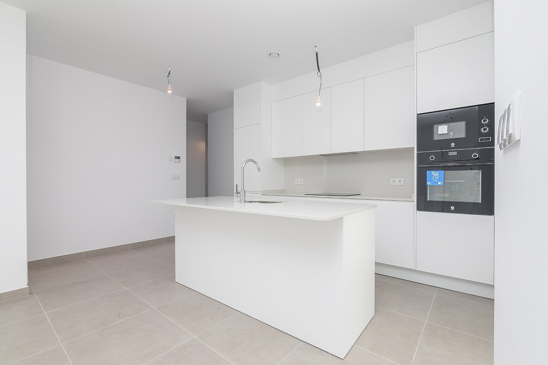 Resale - 3 Bedroom 2 Bathroom Villa in Polop - - Alicante Resale - 3 Bedroom 2 Bathroom Villa in Polop - - Alicante