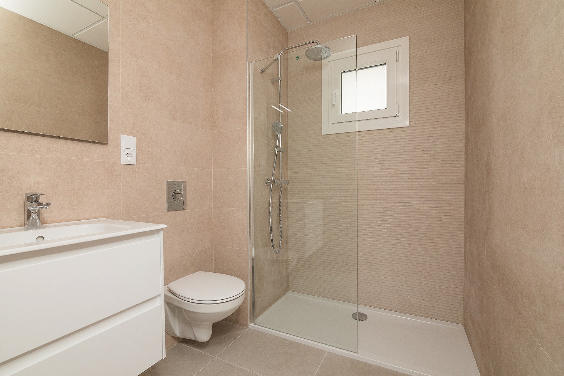 Resale - 3 Bedroom 2 Bathroom Villa in Polop - - Alicante Resale - 3 Bedroom 2 Bathroom Villa in Polop - - Alicante