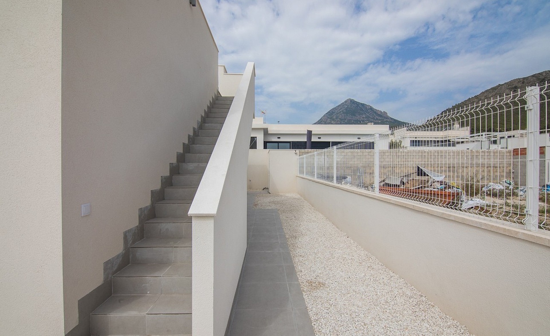 Resale - 3 Bedroom 2 Bathroom Villa in Polop - - Alicante Resale - 3 Bedroom 2 Bathroom Villa in Polop - - Alicante