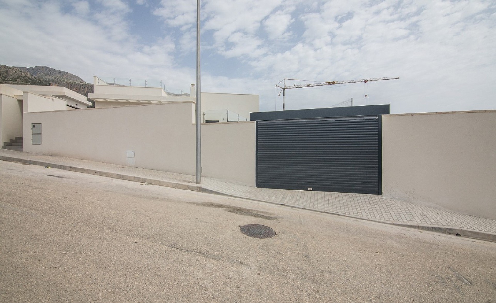 Resale - 3 Bedroom 2 Bathroom Villa in Polop - - Alicante Resale - 3 Bedroom 2 Bathroom Villa in Polop - - Alicante