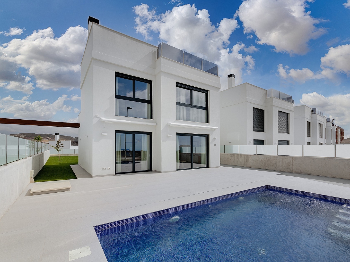 3 Bedroom 3 Bathroom Villa in Mutxamel