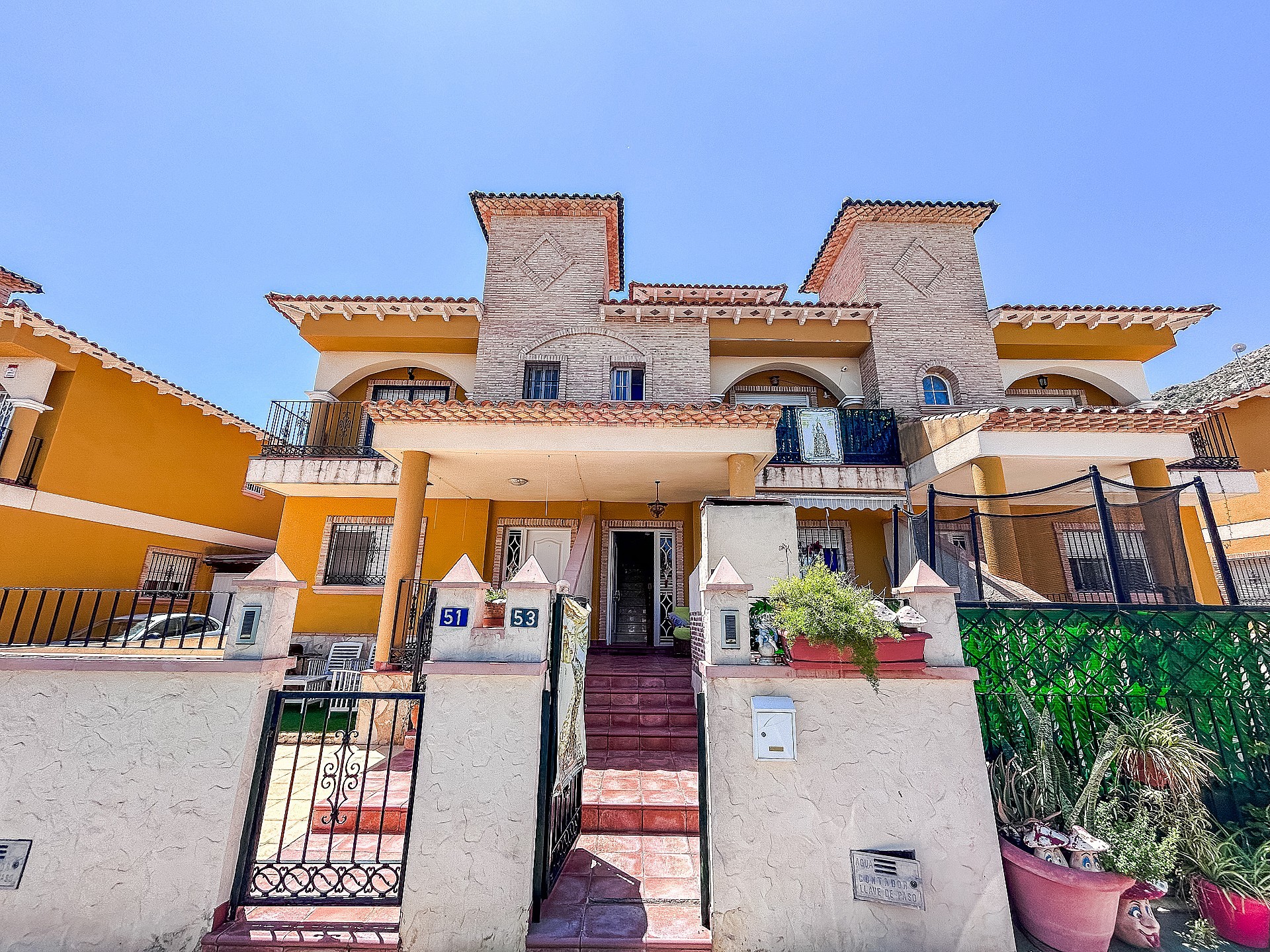 Resale - 4 Bedroom 3 Bathroom Semi-detached in Cox - - Alicante Resale - 4 Bedroom 3 Bathroom Semi-detached in Cox - - Alicante