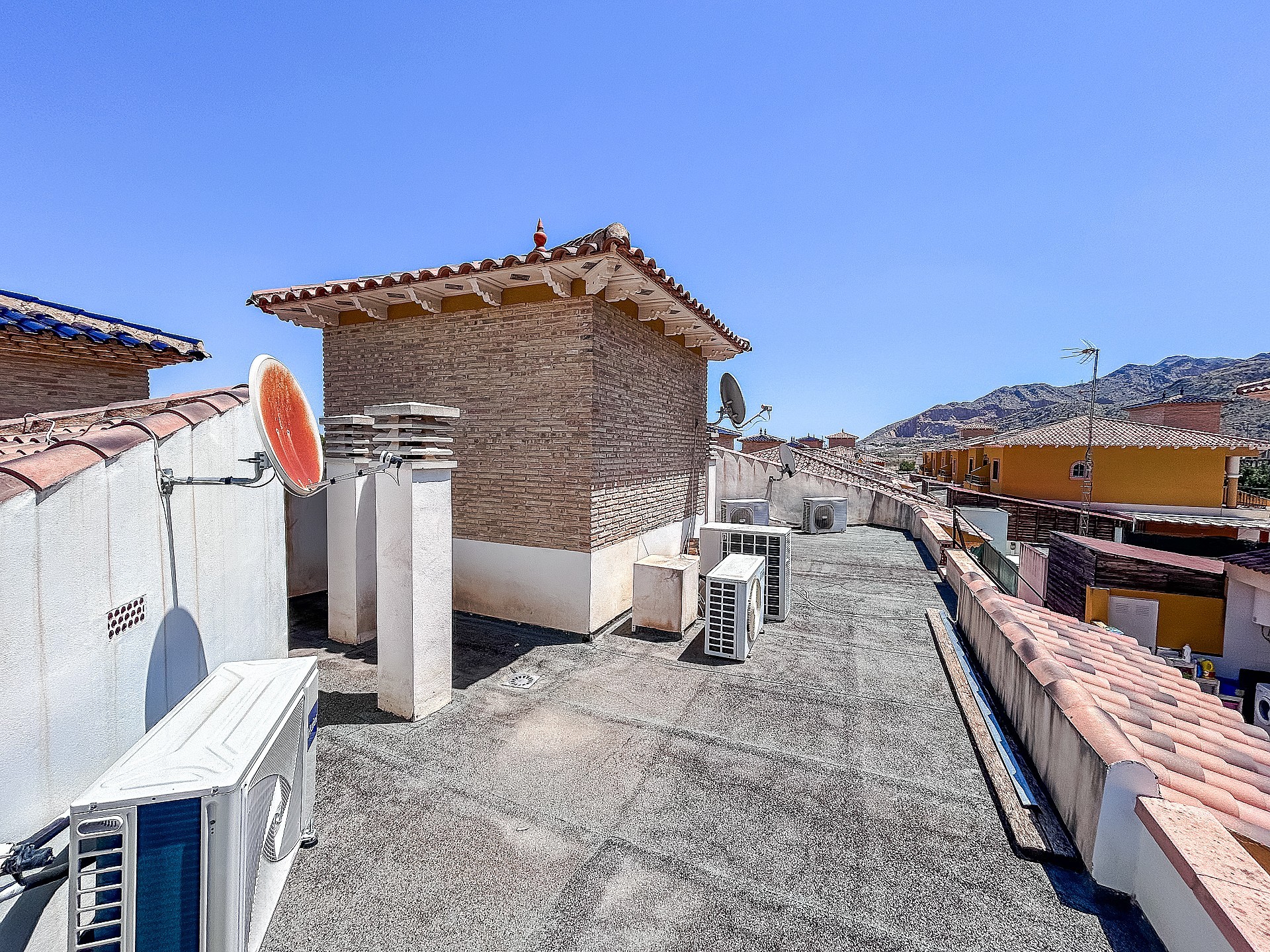 Resale - 4 Bedroom 3 Bathroom Semi-detached in Cox - - Alicante Resale - 4 Bedroom 3 Bathroom Semi-detached in Cox - - Alicante