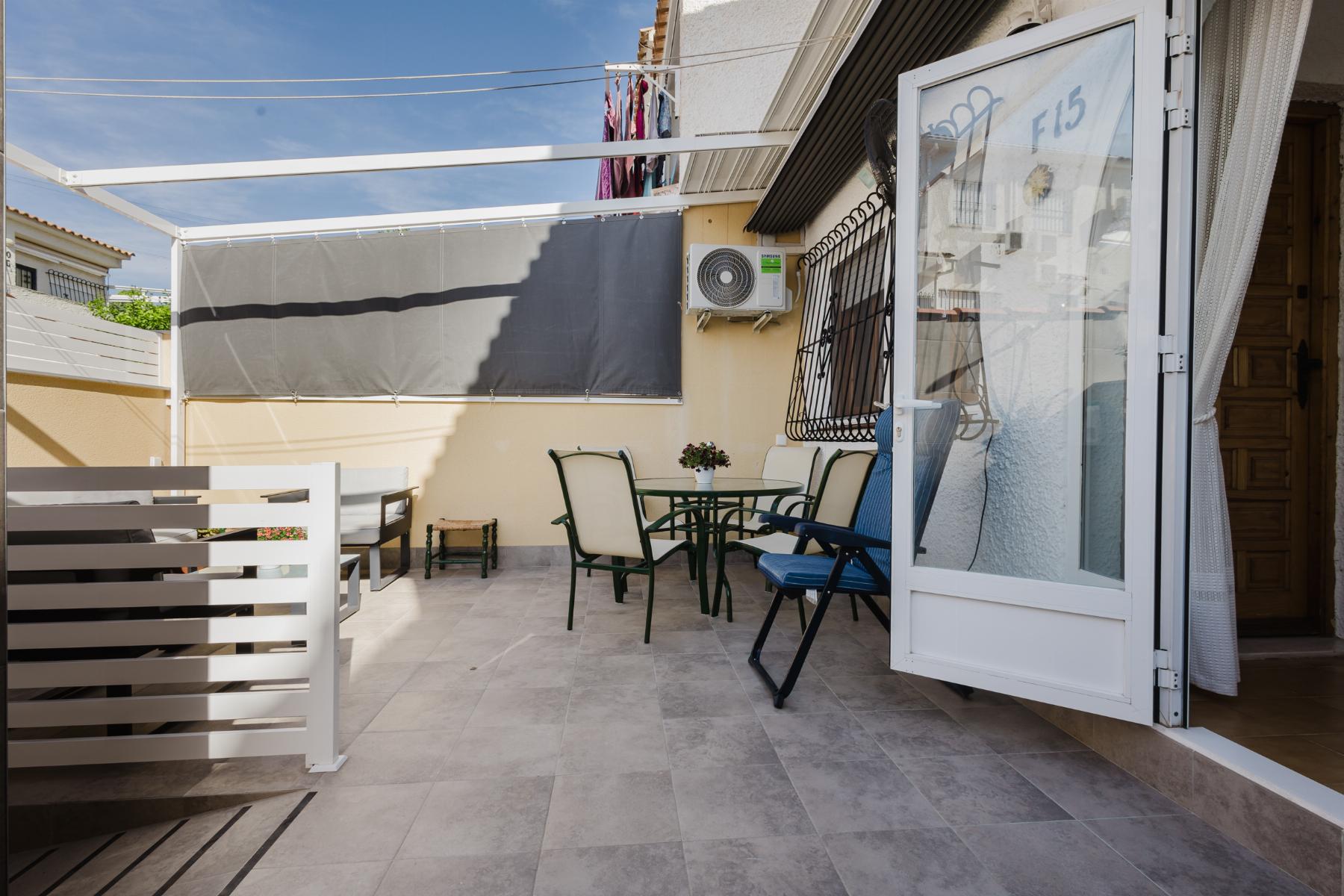 Resale - 3 Bedroom 1 Bathroom Bungalow in Torrevieja - playa de los naufragos - Alicante Resale - 3 Bedroom 1 Bathroom Bungalow in Torrevieja - playa de los naufragos - Alicante