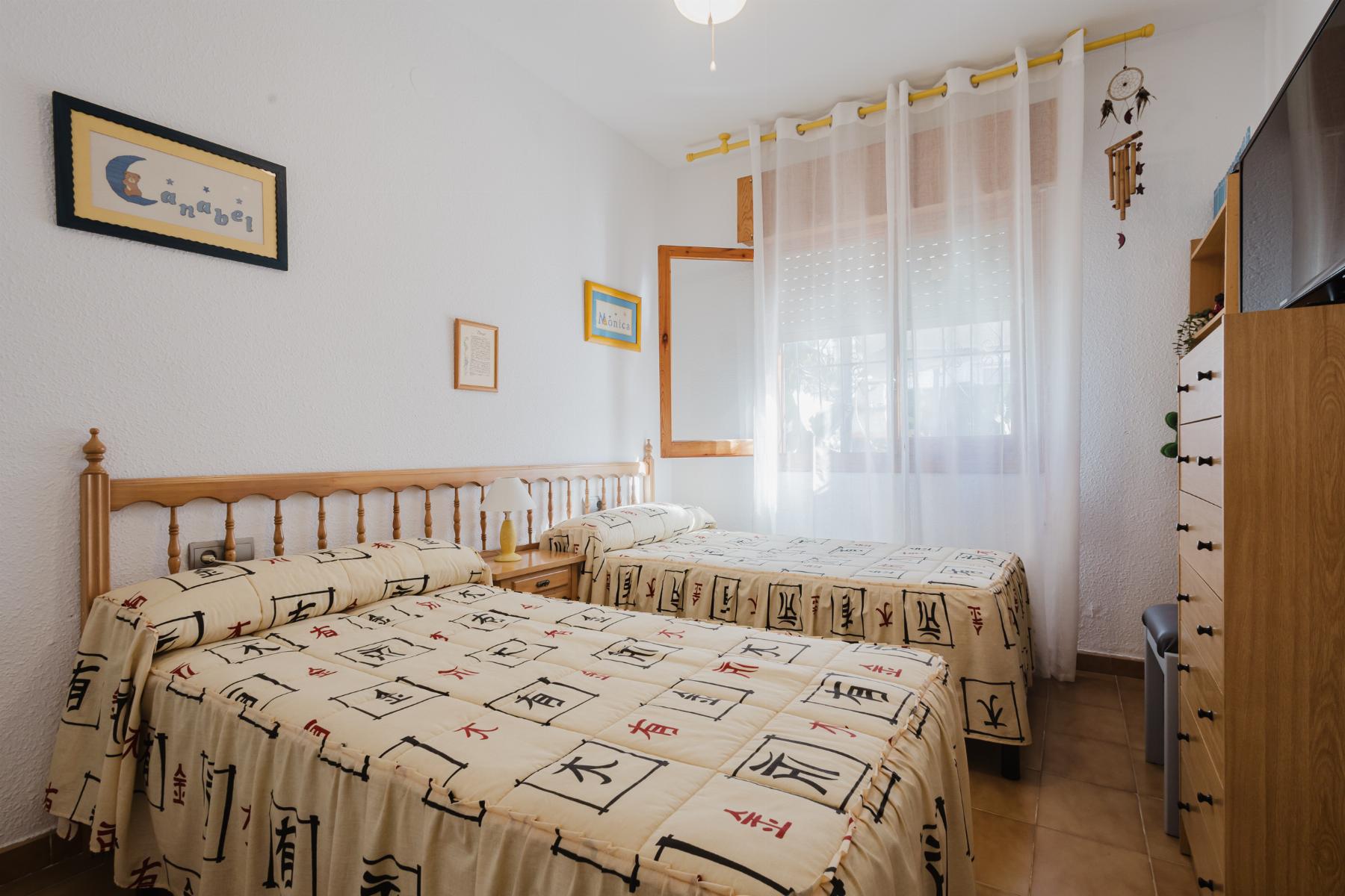 Resale - 3 Bedroom 1 Bathroom Bungalow in Torrevieja - playa de los naufragos - Alicante Resale - 3 Bedroom 1 Bathroom Bungalow in Torrevieja - playa de los naufragos - Alicante