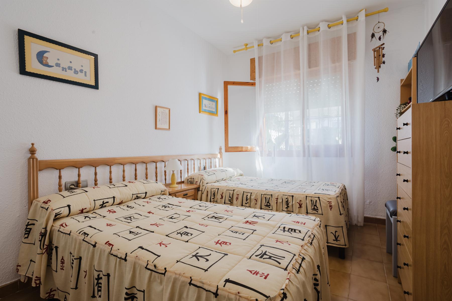 Resale - 3 Bedroom 1 Bathroom Bungalow in Torrevieja - playa de los naufragos - Alicante Resale - 3 Bedroom 1 Bathroom Bungalow in Torrevieja - playa de los naufragos - Alicante